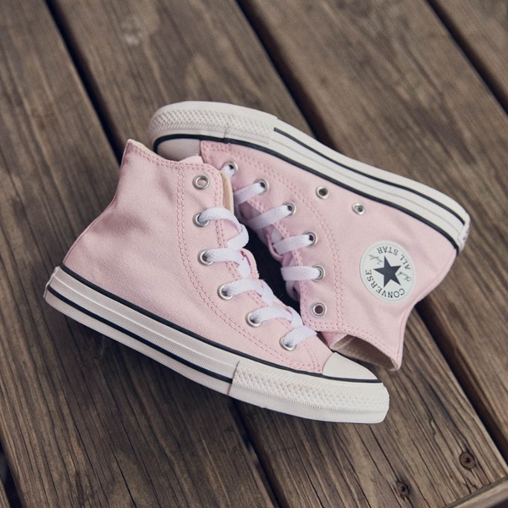 Converse Light Pink Canvas High-Tops Womens Size 10